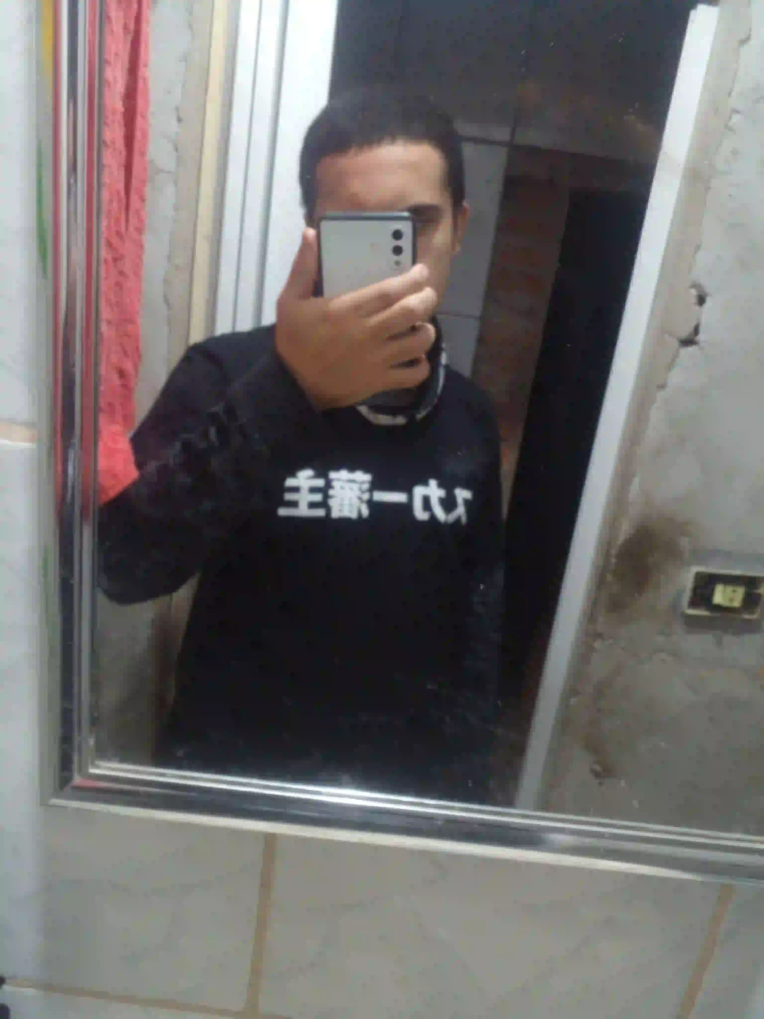 Brian Muniz em seu ambiente de trabalho